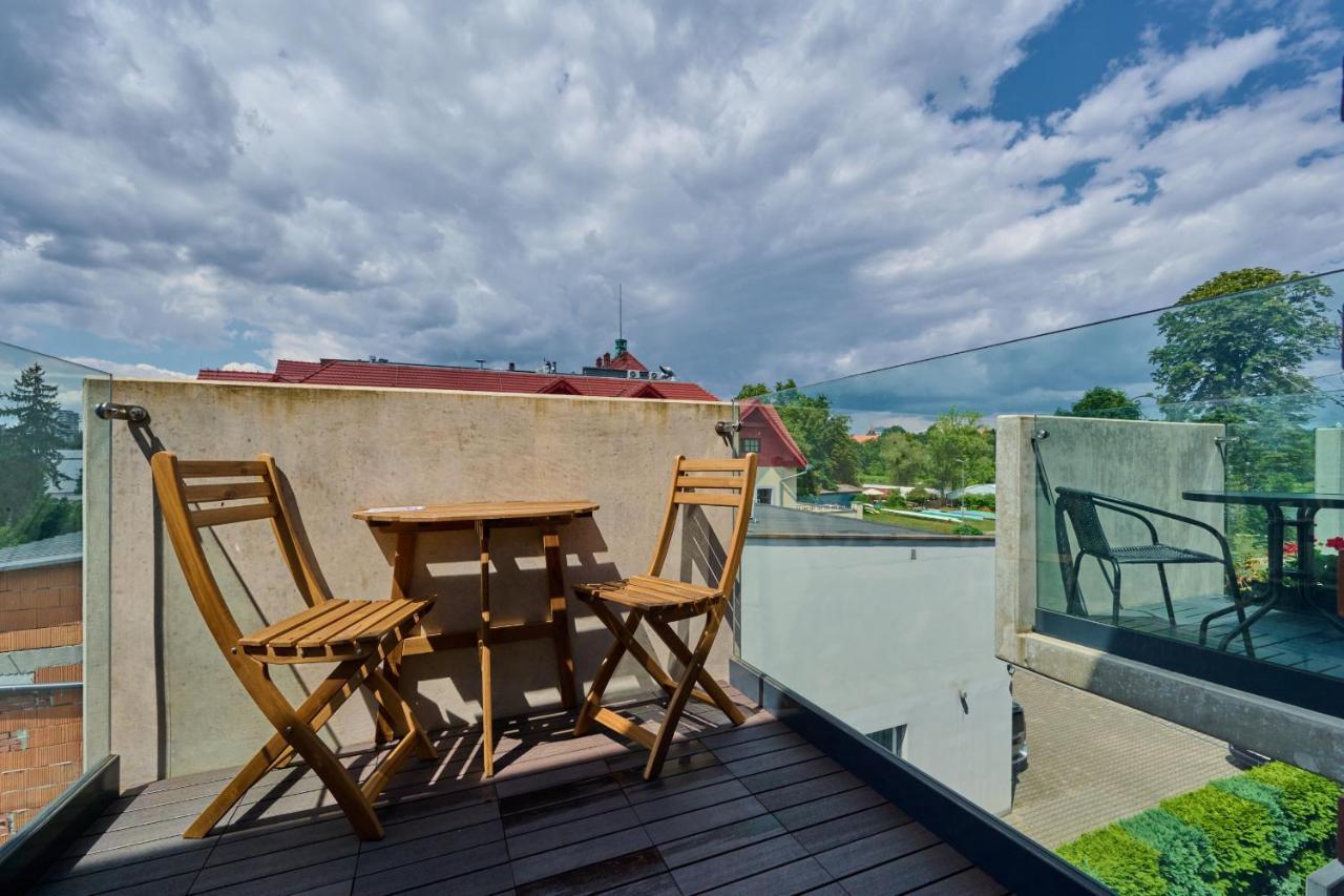 Apartment By The Oder River Wroclaw By Noclegi Renters Extérieur photo